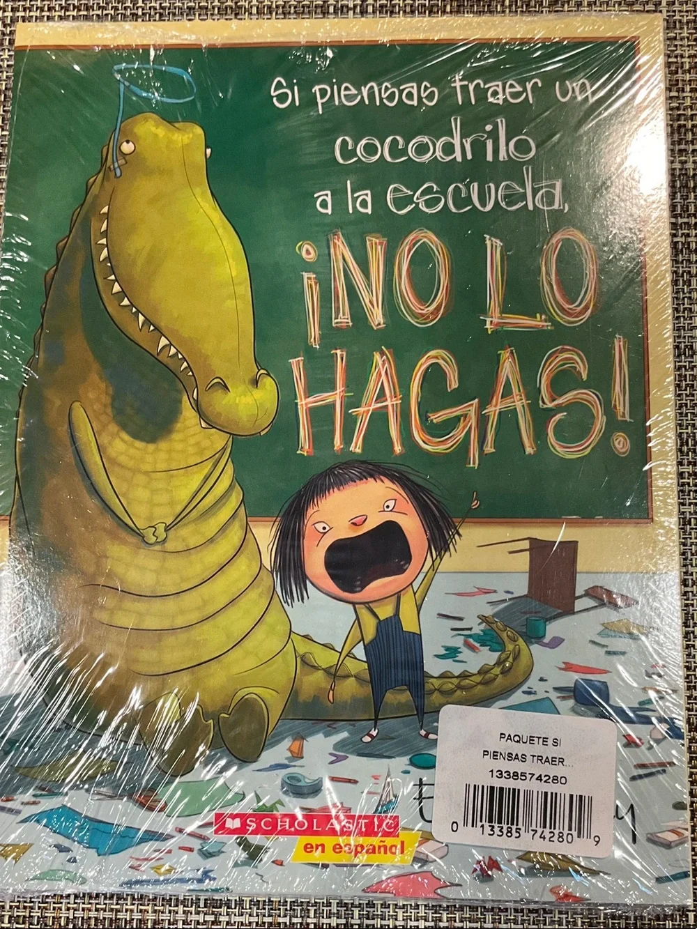 2 children’s book NWT